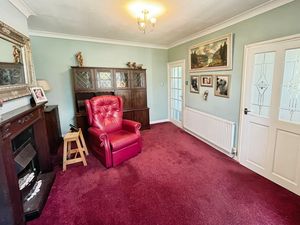 Lounge- click for photo gallery